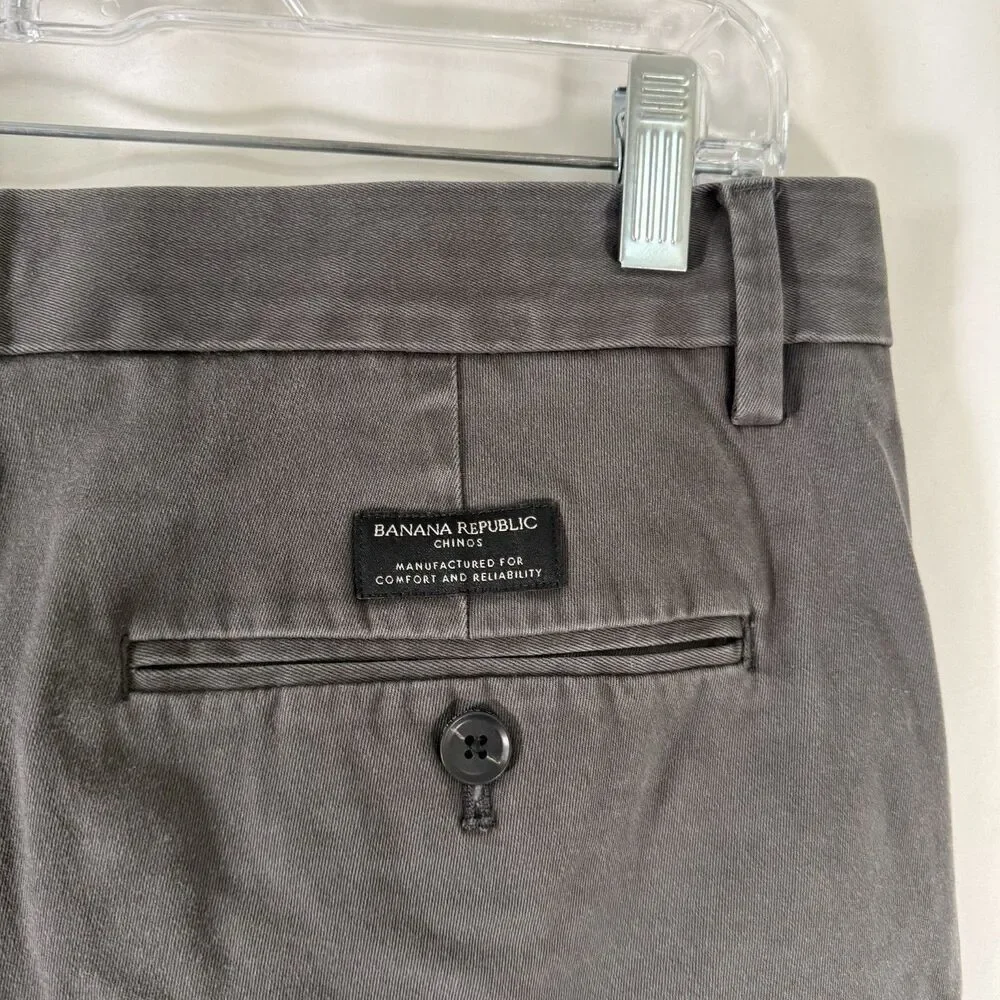 Banana Republic Aiden Slim Men's 33x34 Grey Flat Front Slash Pocket Cotton Blend